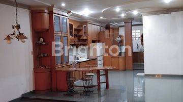 Gambar 3 Rumah Lebar 9,25 Meter Jalan Malaka Lokasi Favorit Semi Furnished