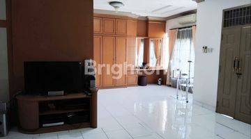 Gambar 4 Rumah Lebar 9,25 Meter Jalan Malaka Lokasi Favorit Semi Furnished