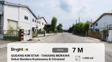 Gambar 1 Komplek Pergudangan Kim Star Tg. Morawa Terdapat Ruangan Kantor 