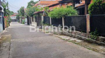 Gambar 2 RUMAH HOEK BINTARO JAKSEL