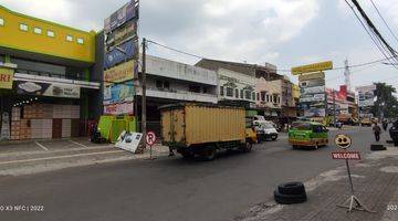 Gambar 3 Rmh pusat kota Bogor dekat ke statiun kereta dan pasar anyar. 