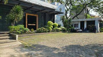 Gambar 1 FOR RENT MINI BUILDING