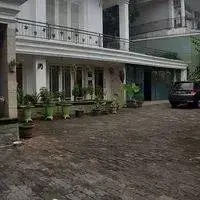 Gambar 2 Rumah Bagus Area Ampera Dekat Kemang