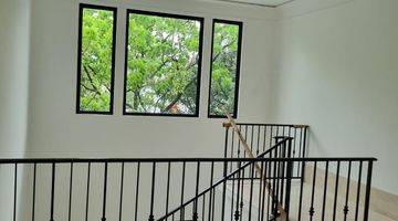 Gambar 5 Rumah Lux di Kebayoran Baru