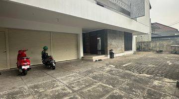 Gambar 1 rumah Kebayoran baru pinggir jalan raya