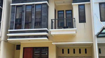 Gambar 1 Rumah Full Furnished Siap Huni Di Cluster Elite Setra Duta