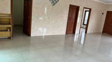 Gambar 5 Dijual Rumah Sunter 3 Lantai Semi Furnished 