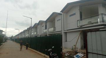 Gambar 5 Rumah Baru 2 Lantai Siap Huni di Lippo Karawaci, Shm, Free Ac