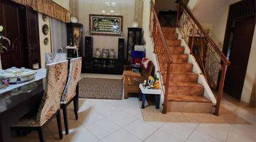 Gambar 2 rumah bagus full furnished di Raffles Hills Cibubur