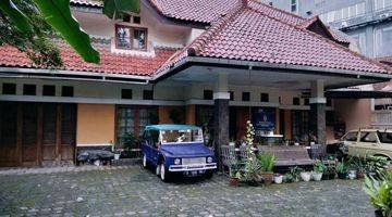 Gambar 1 Dijual Rumah Mainroad Sayap Dago, Mentengnya Bandung, Sangat Strategis. 