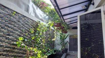 Gambar 4 Dijual rumah hook 2 lantai asri terawat di Emerald Bintaro 