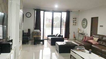 Gambar 3 Disewakan Rumah Mewah Nan Luas Furnished Cigadung Dago 