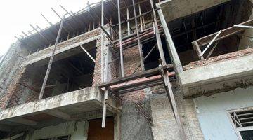 Gambar 4 Dijual Rumah Apa Adanya Sedang Dalam Renovasi Lingkungan Nyaman 