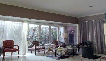 Gambar 1 Dijual rumah hook 2 lantai asri terawat di Emerald Bintaro Jaya 