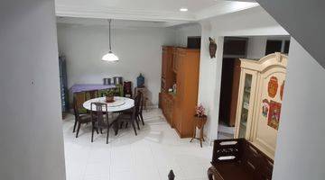 Gambar 4 Dijual Cepat Rumah 2 Lantai Metland Puri