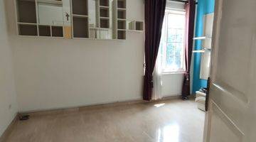 Gambar 4 Dijual Rumah Siap Huni 3.5 Lantai Modern Classic Di Cluster Bellano Gading Serpong Tangerang 