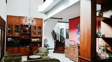 Gambar 3 Rumah 2 Lantai Bagus Semi Furnished di Camar, Tangerang Selatan