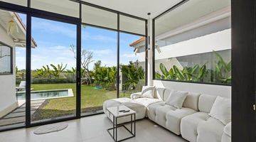 Gambar 4 Big Garden Villa With Ricefield View