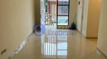 Gambar 5 Rumah Bagus Unfurnished di Kota Wisata, Bogor