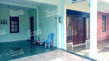 Gambar 2 Dijual rumah 2 Lt, lokasi pbi araya, baru renovasi, siap huni