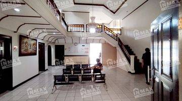 Gambar 3 Dijual klinik + usahanya, lokasi nol jalan raya tumenggung suryo malang