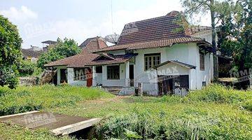 Gambar 1 Rumah hook/pojok 1,5Lt, lahan luas, lokasi di simpang bunga Krisan