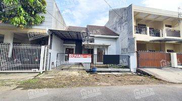 Gambar 1 Dijual rumah 1,5 lantai terawat lokasi bunga-bunga, lowokwaru malang