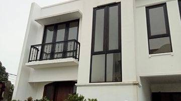 Gambar 1 Dijual Rumah Townhouse di Ciputat Legoso , Tangsel