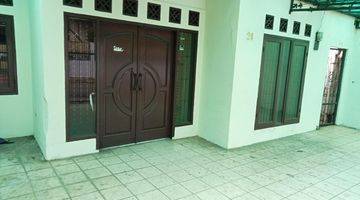 Gambar 1 Dijual Rumah Depan Taman