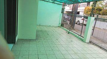 Gambar 3 Dijual Rumah Depan Taman