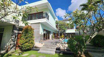 Gambar 1 For Sale Modern 3 Bedrooms Villa 4 Are Seminyak Bali Furnished Private Pool