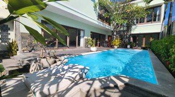 Gambar 3 For Sale Modern 3 Bedrooms Villa 4 Are Seminyak Bali Furnished Private Pool