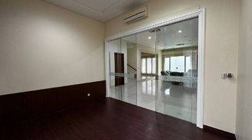 Gambar 2 Rumah Bagus Semi Furnished di Menteng, Jakarta Pusat