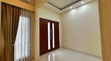 Gambar 5 Rumah Bagus Semi Furnished di Menteng, Jakarta Pusat