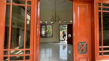 Gambar 1 Dijual Cepat Rumah Besar Di Tengah Kota Bandung Harga Heran