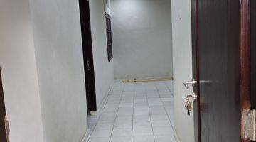 Gambar 3 Disewakan Rumah 2 Lantai Di Daerah Panjer