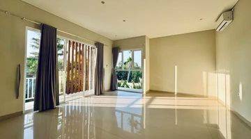 Gambar 4 Cozy Villa For Lease Pererenan yt 