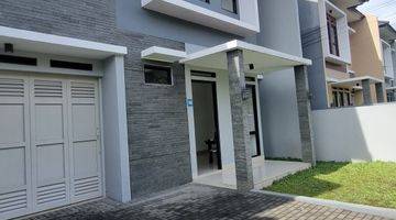 Gambar 1 Dijual Rumah Baru 2 Lt Batununggal