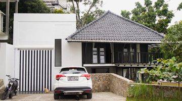 Gambar 1 Rumah Villa Asri di Bale Dago Awiligar Bandung