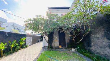 Gambar 2 Di Sewakan Villa 4 Br Full Furnish Lokasi Kerobokan  SHM - Sertifikat Hak Milik