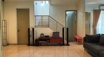 Gambar 4 Rumah Semi Furnished SHM di BSD The Icon, Tangerang