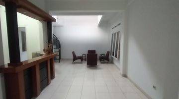 Gambar 5 Rumah nyaman di KBP ,furnished,terawat, baru renovasi ,siap huni