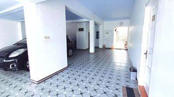 Gambar 2  Rumah Baru Furnished Bagus di Baturan, Colomadu