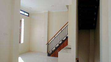 Gambar 2  Ruko 125 M² Semi Furnished Strategis Mangku Jalan Provinsi