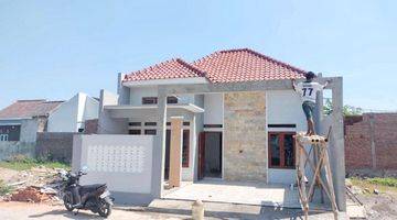 Gambar 1 Rumah Ready Baru Bagus Dekat Al Ashar Solo Baru