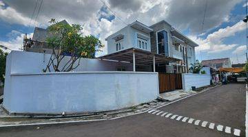 Gambar 1 Rumah Mewah 2 Lt Full Furnish Plus Swimming Pool