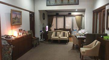 Gambar 1 Rumah Ex Guest House Di Sayap Riau Bandung Pusat