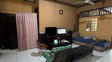 Gambar 3 Di Jual Rumah 2 Lantai Semi Furnished 