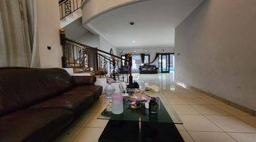 Gambar 2 Jarang Ada Besar Harga Nego Semi Furnished Siap Huni 2 Lantai Kolam Renang 