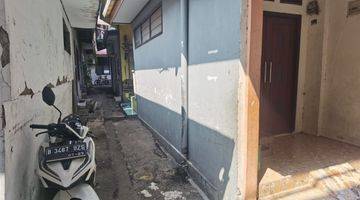 Gambar 5 Rumah 2 Lantai Akses Motor Cempaka Putih 